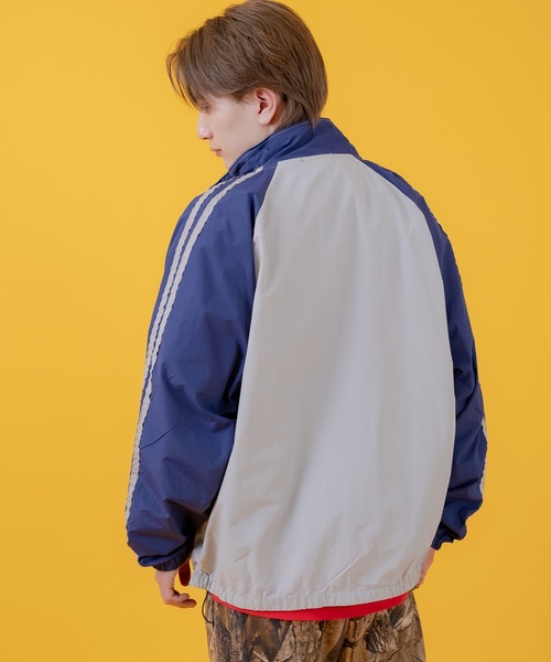 improves(インプローブス)の「袖ライン ラグラン ナイロンブルゾン(ナイロンジャケット・メンズ・ブラック/ライトグレー/ワイン・MEDIUM/X-SMALL/LARGE)」の22枚目の写真