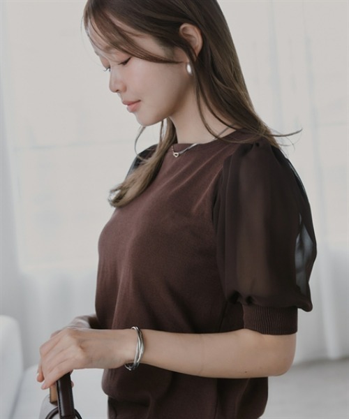 Petitjo(プッチージョ)の「小さいサイズ 袖シフォンニットプルオーバー 低身長さん・小柄女性(ニット/セーター・レディース・グレイッシュベージュ/オフホワイト/ブラック/ブラウン・PSS/PS/PM)」の1枚目の写真