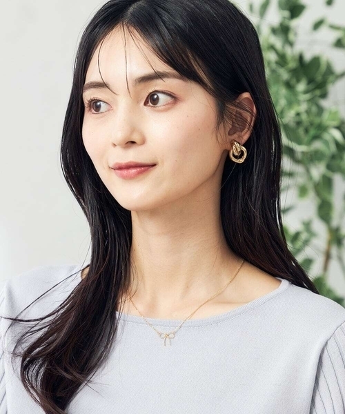 a.v.v（アーヴェヴェ）の「リボンネックレス（ネックレス・レディース・シルバー/ゴールド・38）」の4枚目の写真