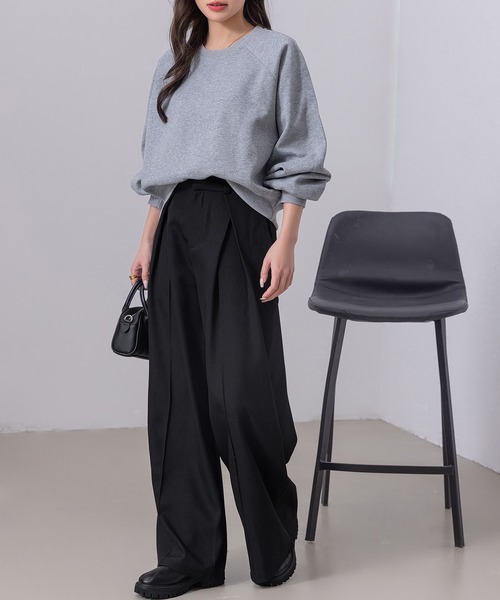 DAY CLOSET(デイ クローゼット)の「レディース 長袖ノームコアボリュームリブ袖スウェット(スウェット・レディース・オートミール/ブラック/クリーム/グレー/チャコールグレー/ピンク・L/M)」の18枚目の写真