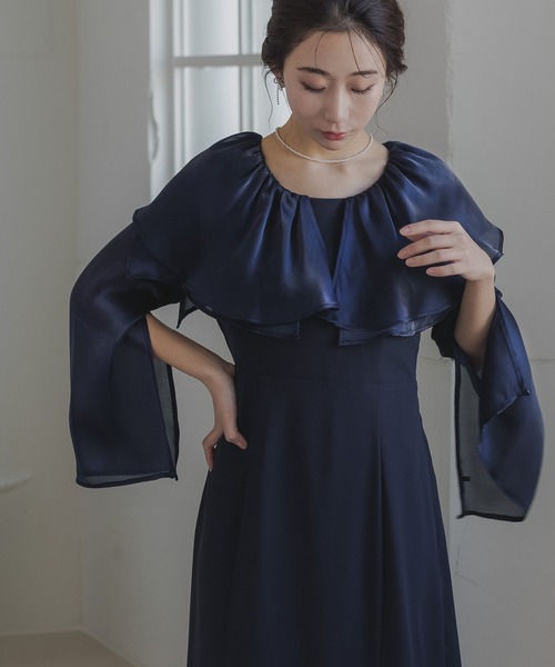 birei(ビレイ)の「グロスオーガンラッフルマーメイドドレス(ドレス・レディース・ホワイト×ブラック/アッシュブラウン/ネイビー・M)」の21枚目の写真