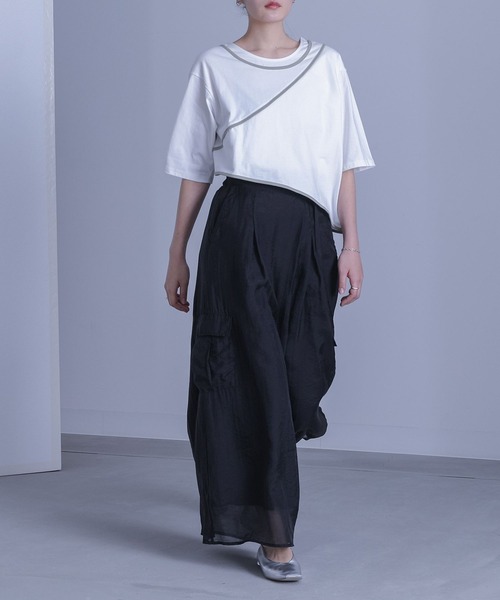 kOhAKU（コハク）の「『アシンメトリー配色パイピングカットソー』（Tシャツ/カットソー・レディース・オフホワイト/ブラック・2/1）」の15枚目の写真