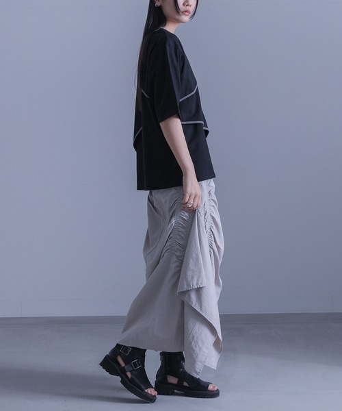 kOhAKU（コハク）の「『アシンメトリー配色パイピングカットソー』（Tシャツ/カットソー・レディース・オフホワイト/ブラック・2/1）」の11枚目の写真