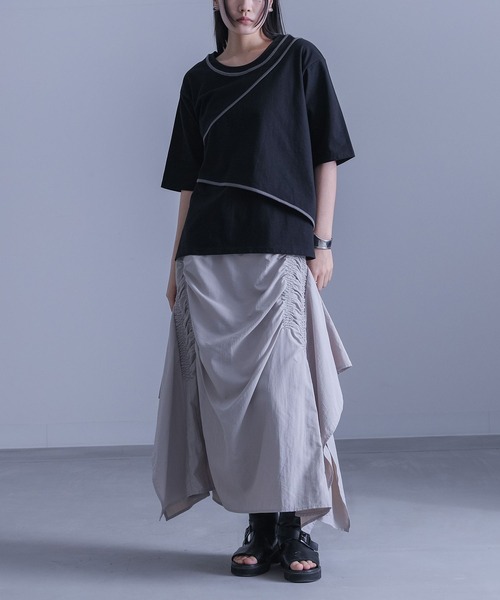 kOhAKU（コハク）の「『アシンメトリー配色パイピングカットソー』（Tシャツ/カットソー・レディース・オフホワイト/ブラック・2/1）」の9枚目の写真