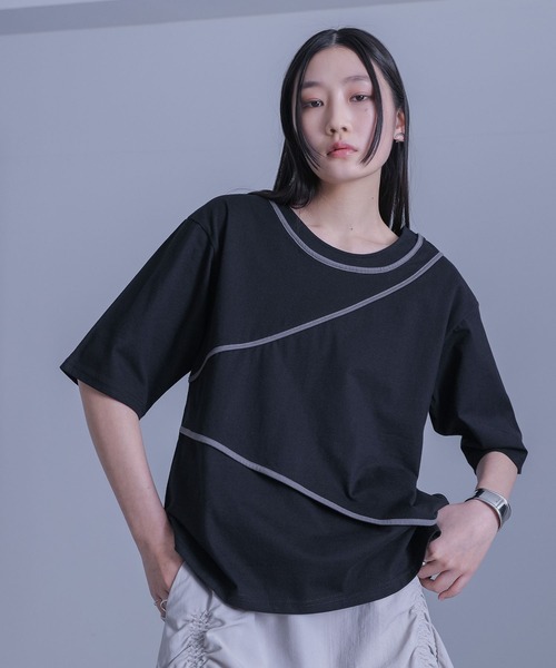 kOhAKU（コハク）の「『アシンメトリー配色パイピングカットソー』（Tシャツ/カットソー・レディース・オフホワイト/ブラック・2/1）」の13枚目の写真