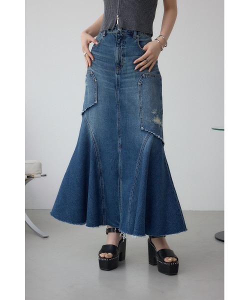 AZUL by moussy(アズールバイマウジー)の「【身長/骨格別着用画像あり】AZUL DENIM ダメージマーメイドスカート 春服 夏服 秋服 冬服 ロングスカート デニムスカート スタイルアップ(デニムスカート・レディース・ブルー/ライトブラック・SMALL/MEDIUM)」の13枚目の写真