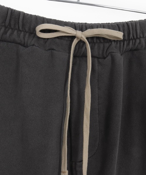 ADAM PATEK(アダムパテック)の「【ADAMPATEK/アダムパテック】pigment dyeing sarouel short pants/ピグメント染めスウェットサルエルショートパンツ(その他パンツ・レディース・パープル/ブラック・2/1)」の7枚目の写真