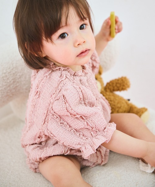 pairmanon（ペアマノン）の「【ベビー】レース見え ジャガードフリルロンパース（ロンパース・キッズ・アイボリー/ベージュ/ピンク・80/70）」の6枚目の写真