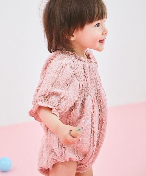 pairmanon（ペアマノン）の「【ベビー】レース見え ジャガードフリルロンパース（ロンパース・キッズ・アイボリー/ベージュ/ピンク・80/70）」の5枚目の写真