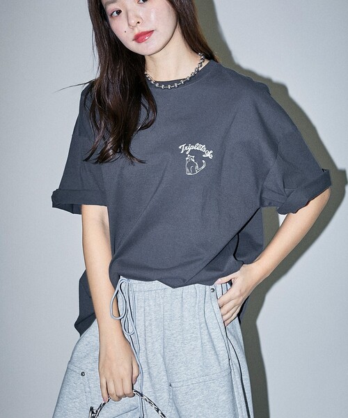 PUBLUX（パブリュクス）の「PUBLUX/パブリュクス ”triplet”キャット アニマル プリントTシャツ　限定展開（Tシャツ/カットソー・レディース・チャコールグレー/オフホワイト/ライトグレー・LARGE/SMALL/MEDIUM）」の10枚目の写真