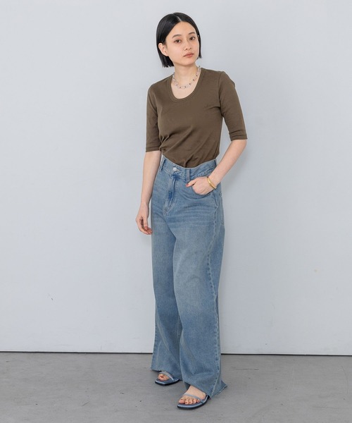 A part by(アパートバイ)の「ULTIMA Uネックプルオーバー5S(Tシャツ/カットソー・レディース・ブラウン系その他/ブラック/オフホワイト・FREE)」の4枚目の写真