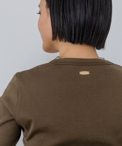 A part by(アパートバイ)の「ULTIMA Uネックプルオーバー5S(Tシャツ/カットソー・レディース・ブラウン系その他/ブラック/オフホワイト・FREE)」の7枚目の写真