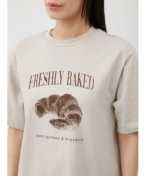 Mila Owen(ミラオーウェン)の「FOODモチーフグラフィックTシャツ(Tシャツ/カットソー・レディース・ホワイト/イエロー/チャコールグレー/ライトベージュ・FREE)」の12枚目の写真