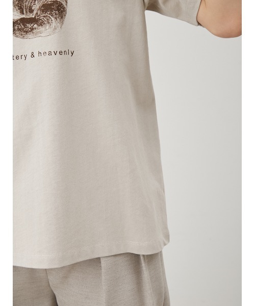 Mila Owen(ミラオーウェン)の「FOODモチーフグラフィックTシャツ(Tシャツ/カットソー・レディース・ホワイト/イエロー/チャコールグレー/ライトベージュ・FREE)」の14枚目の写真