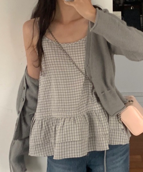 Vipoa(ヴィポア)の「check layered tops(キャミソール・レディース・ブラック/アイボリー・FREE)」の12枚目の写真