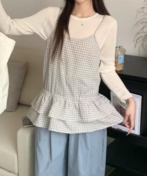Vipoa(ヴィポア)の「check layered tops(キャミソール・レディース・ブラック/アイボリー・FREE)」の11枚目の写真
