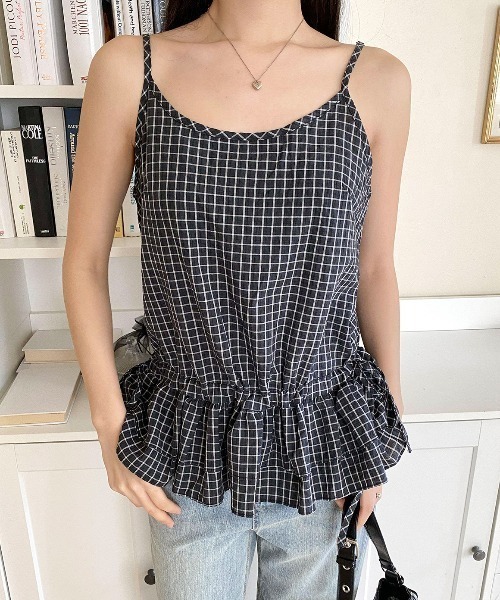 Vipoa(ヴィポア)の「check layered tops(キャミソール・レディース・ブラック/アイボリー・FREE)」の22枚目の写真