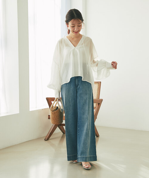 La boutique BonBon（ラブティックボンボン）の「【ふんわり透け感が美しい】シアーリボンボリュームスリーブブラウス（シャツ/ブラウス・レディース・ピンク/サックスブルー/ホワイト・FREE）」の9枚目の写真