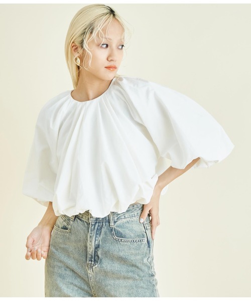 Settimissimo(セッティミッシモ)の「ギャザー バルーン ショート プルオーバー(Tシャツ/カットソー・レディース・オフホワイト/ブラック・FREE)」の4枚目の写真