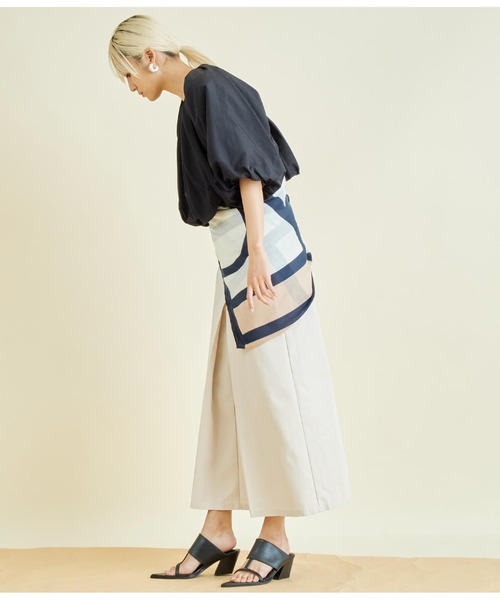 Settimissimo(セッティミッシモ)の「ギャザー バルーン ショート プルオーバー(Tシャツ/カットソー・レディース・オフホワイト/ブラック・FREE)」の20枚目の写真
