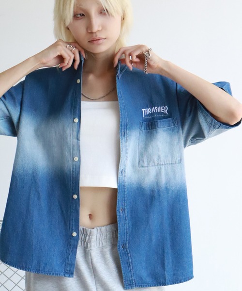 THRASHER(スラッシャー)の「【THRASHER/スラッシャー】オーバーサイズ ヴィンテージライク 半袖フェイドシャツ(シャツ/ブラウス・メンズ・ブルー/ブラック・XL/L/M)」の1枚目の写真