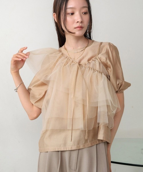 Bab(バブ)の「【2点セット】チュールビスチェ+ボリュームスリーブブラウスセット(シャツ/ブラウス・レディース・ベージュ/アイボリー/グレー・MEDIUM)」の9枚目の写真