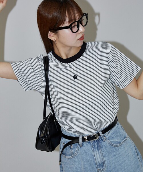 マリークワント ワンポイント 刺繍 ロゴTシャツ　オフホワイト　ブラック MARY QUANT/ワンポイント 刺繍 ロゴTシャツ 限定展開｜Daytona