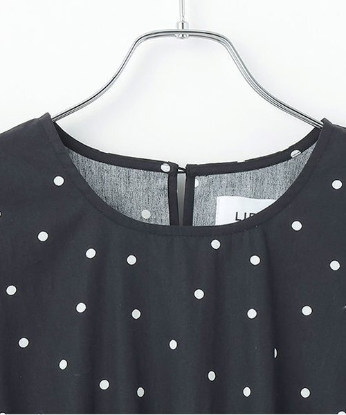 petit main LIEN（プティマインリアン）の「【リンク】パフスリーブ柄チュニック（チュニック・レディース・アイボリー/ブラック/カラフル・F）」の5枚目の写真