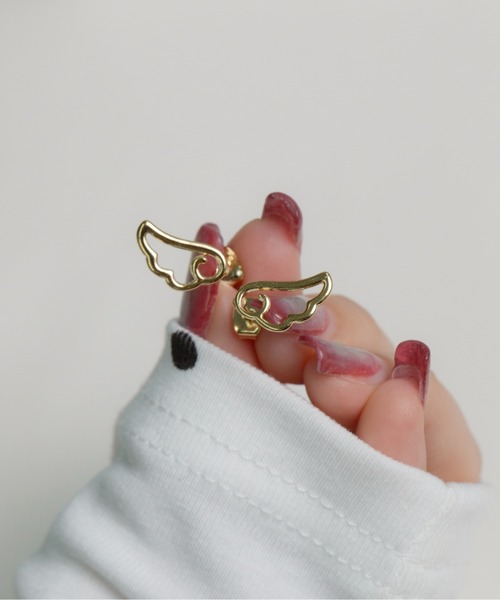 Peony(ピオニー)の「【Peony/ピオニー】/エンジェルフェザーピアス(ピアス(両耳用)・レディース・シルバー/ゴールド・FREE)」の8枚目の写真
