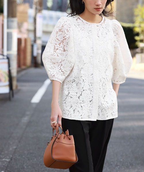 Lan Tans Reeve Lace Blouse