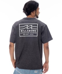 BILLABONG（ビラボン）の「BILLABONG メンズ 【A/DIV.】 SURF FLEX TEE サーフTシャツ 【2025年春夏モデル】/ビラボン水陸両用バックプリント半袖ラッシュTシャツ（水着）（ラッシュガード・メンズ）」