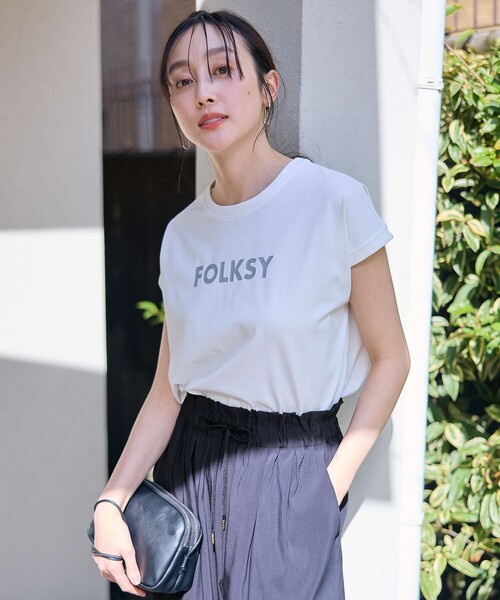 ANY(エニィ)の「グリッタープリントロゴTシャツ(Tシャツ/カットソー・レディース・グレー系/アイボリー系/ベージュ系・4)」の1枚目の写真