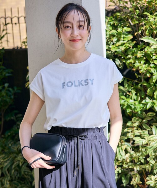 ANY(エニィ)の「グリッタープリントロゴTシャツ(Tシャツ/カットソー・レディース・グレー系/アイボリー系/ベージュ系・4)」の5枚目の写真