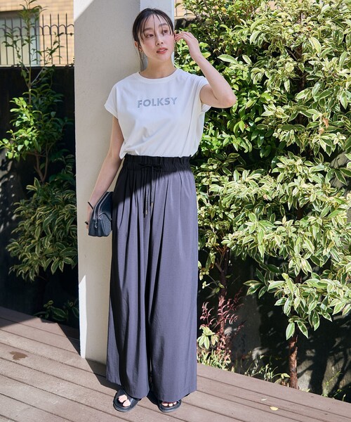 ANY(エニィ)の「グリッタープリントロゴTシャツ(Tシャツ/カットソー・レディース・グレー系/アイボリー系/ベージュ系・4)」の8枚目の写真