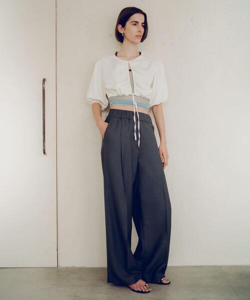 URBAN RESEARCH（アーバンリサーチ）の「『イージーケア』ワイドギャザースラックス（その他パンツ・レディース・チャコールグレー/ネイビー・36/38/40）」の10枚目の写真