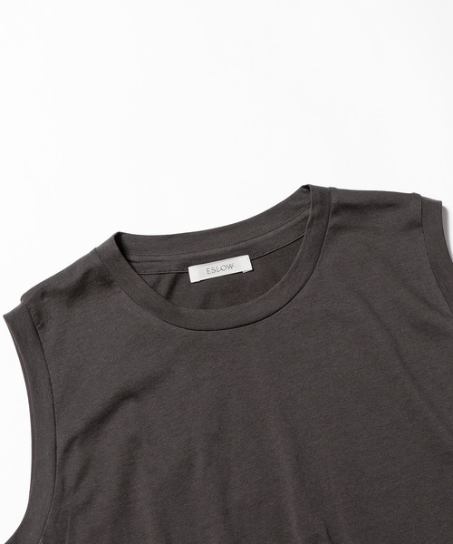 ESLOW(エスロー)の「ESLOW/エスロー SLIT TANKTOP スリット タンクトップ 秋服 冬服(タンクトップ・レディース・チャコール/イエロー/ホワイト/ブラウン・FREE)」の5枚目の写真