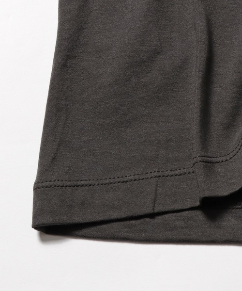 ESLOW(エスロー)の「ESLOW/エスロー SLIT TANKTOP スリット タンクトップ 秋服 冬服(タンクトップ・レディース・チャコール/イエロー/ホワイト/ブラウン・FREE)」の8枚目の写真