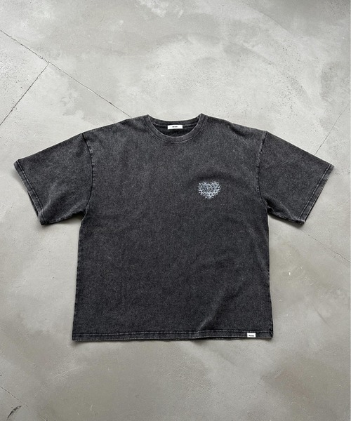 Perushu(ペルーシュ)の「Assorted Graphic Tshirt / アソートグラフィックTシャツ(Tシャツ/カットソー・メンズ・ブラック系/オフホワイト/ピンク/ブラウン/ネイビー/ブラック・MEDIUM/LARGE)」の1枚目の写真