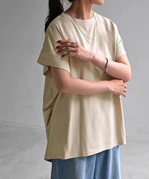 HUG.U(ハグユー)の「UVカット/抗菌消臭/接触冷感 サイドタックTシャツ(Tシャツ/カットソー・レディース・オレンジ/ダークグレー/ミント/ホワイト/ライトブルー/ブラック/ライトベージュ・FREE)」の11枚目の写真
