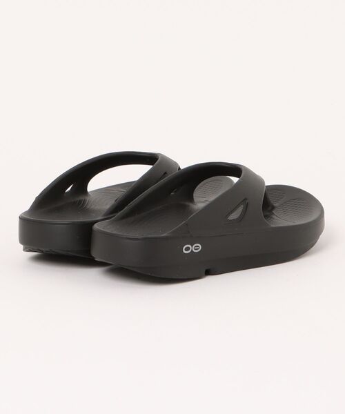 OOFOS(ウーフォス)の「【OOFOS(ウーフォス)】OOriginal(サンダル・レディース・ベージュ/ブラック・22/23/24/25)」の3枚目の写真