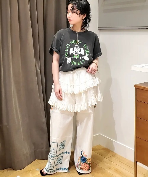 ROSE BUD(ローズバッド)の「FLOWER EMBROIDARY EASY PANTS(その他パンツ・レディース・ブラック/ホワイト・ONE SIZE)」の13枚目の写真