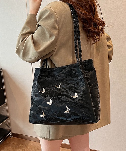 aimoha(アイモハ)の「蝶々モチーフショルダートートバッグ(ショルダーバッグ・レディース・ブラック/シルバー/ブルー/ホワイト・FREE)」の5枚目の写真
