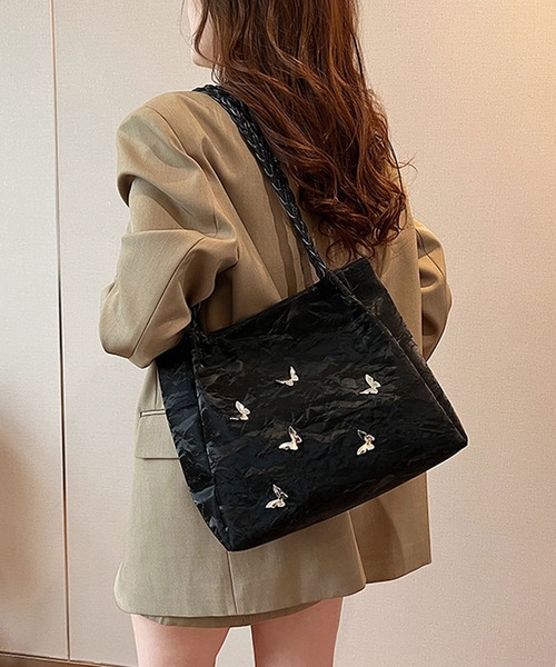 aimoha(アイモハ)の「蝶々モチーフショルダートートバッグ(ショルダーバッグ・レディース・ブラック/シルバー/ブルー/ホワイト・FREE)」の7枚目の写真