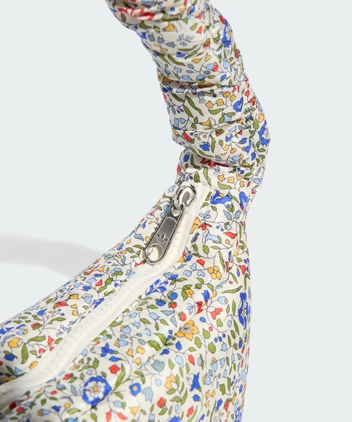 adidas（アディダス）の「adidas Originals × Liberty London スモール ショルダーバッグ / アディダスオリジナルス adidas Originals（ショルダーバッグ・レディース・ホワイト系その他・FREE）」の9枚目の写真