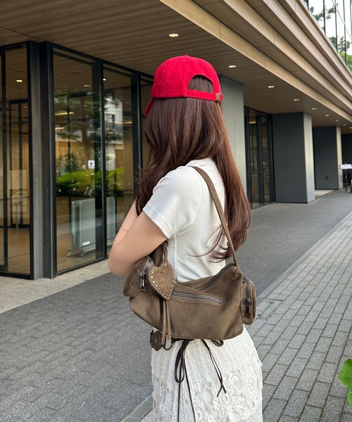 FOREVER 21(フォーエバー トゥエンティーワン)の「【2025SS】コーデュロイハンドバッグ(ハンドバッグ・レディース・ベージュ/ブラウン・FREE)」の5枚目の写真