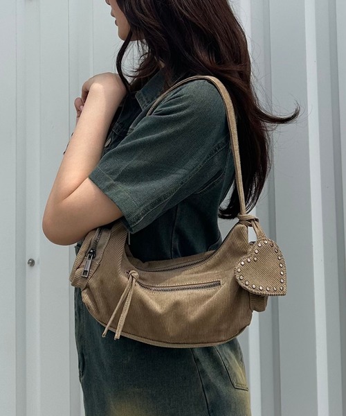 FOREVER 21(フォーエバー トゥエンティーワン)の「【2025SS】コーデュロイハンドバッグ(ハンドバッグ・レディース・ベージュ/ブラウン・FREE)」の7枚目の写真