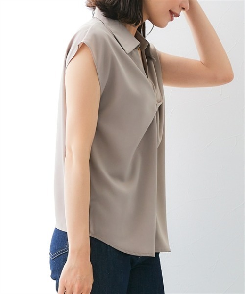 7days Life Styling(セブンデイズライフスタイリング)の「ストレッチスキッパーカラーねじりフレンチスリーブブラウス とろみシリーズ(シャツ/ブラウス・レディース・オフホワイト/ブラック/モカ・M/L/LL)」の10枚目の写真