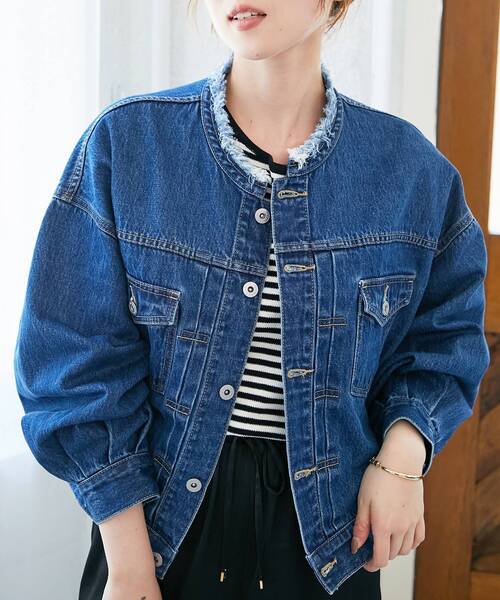 le.coeur blanc（ルクールブラン）の「ノーカラーデニムジャケット（ノーカラージャケット・レディース・ブラック/ブルー・38）」の4枚目の写真