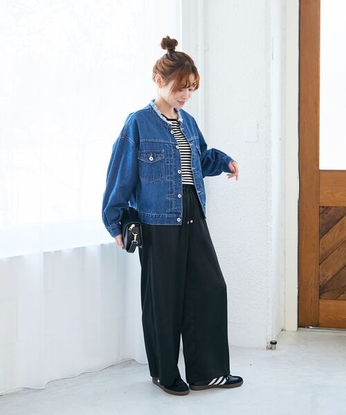 le.coeur blanc（ルクールブラン）の「ノーカラーデニムジャケット（ノーカラージャケット・レディース・ブラック/ブルー・38）」の13枚目の写真