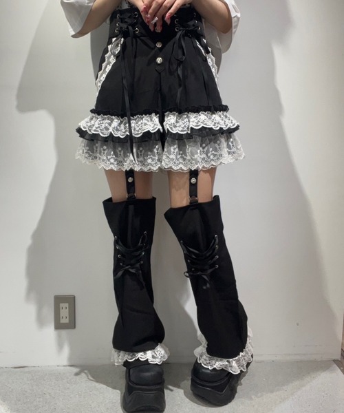 NOVESSEL(ノベセル)の「『AOSPACE』レースアップフリルショーツ&レッグカバーセット(その他パンツ・レディース・ブラック/ホワイト・SMALL/MEDIUM)」の9枚目の写真